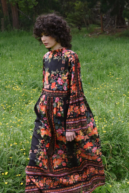 Curate - GLAMOUR TO GO Dress