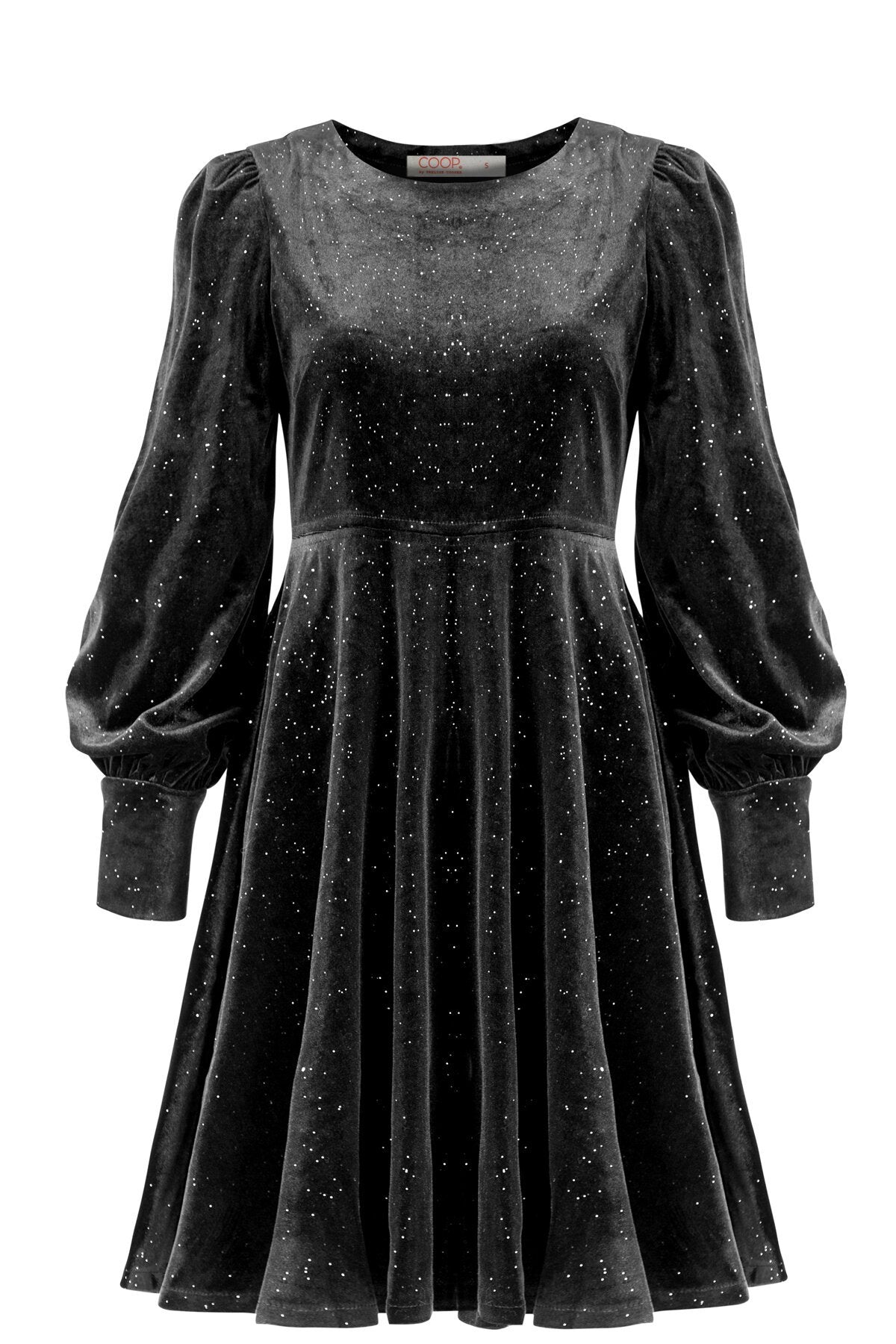 Coop - Wherefore Heart Thou Dress