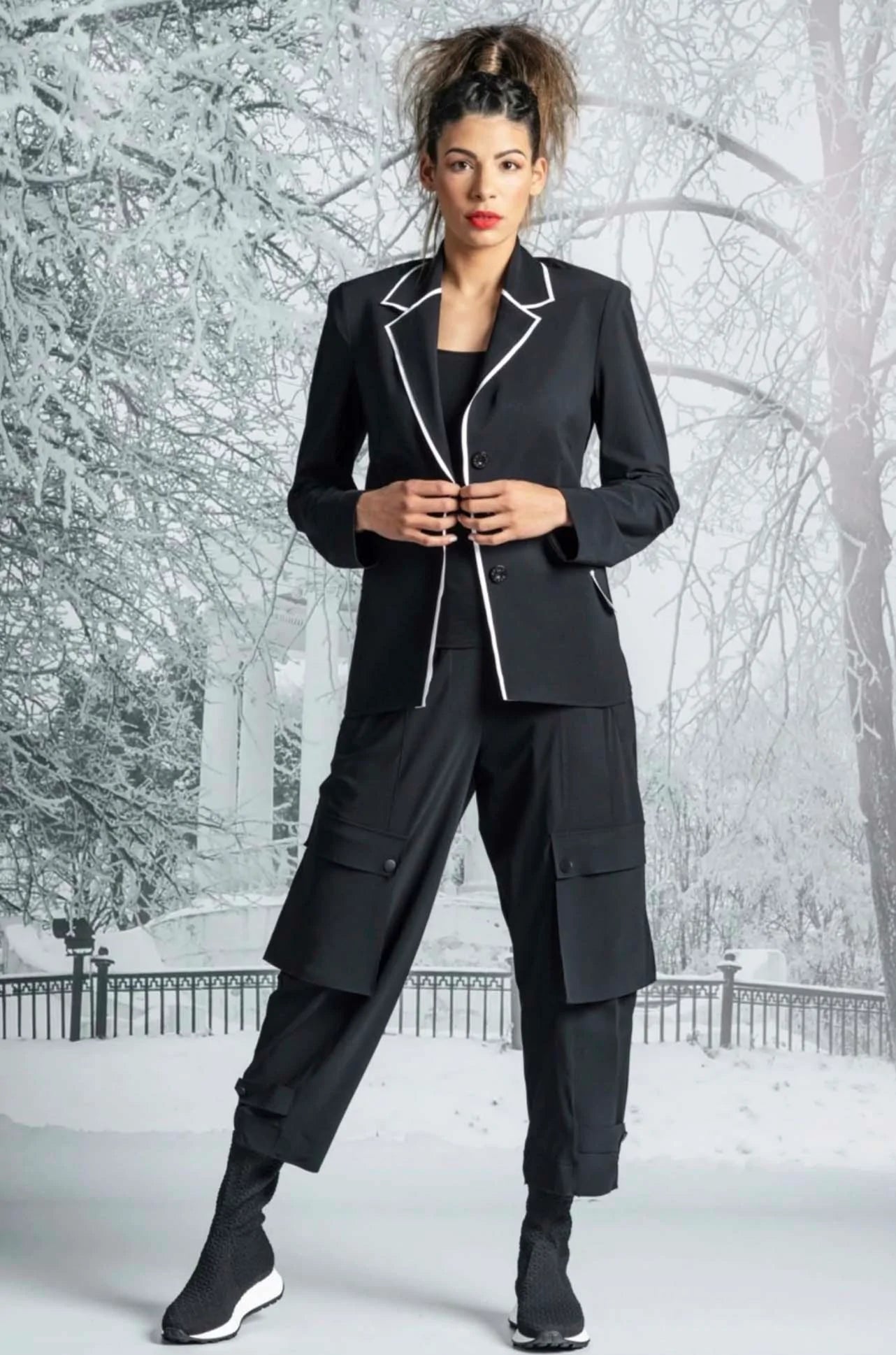 Paula Ryan - Contrast Trim Blazer